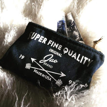Cargar imagen en el visor de la galería, Jao DOPP Kit Bag - Jao Brand