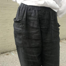 Cargar imagen en el visor de la galería, Osfal Black 21 JumpSuit - Jao Brand