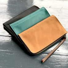 Cargar imagen en el visor de la galería, Wristlet / Travel Wallet - Jao Brand