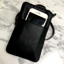 Cargar imagen en el visor de la galería, Crossbody Ziptop Wallet - Jao Brand
