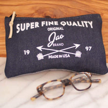 Cargar imagen en el visor de la galería, Jao DOPP Kit Bag - Jao Brand
