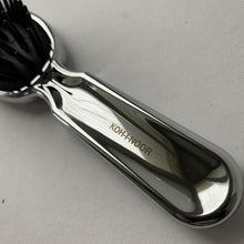 Cargar imagen en el visor de la galería, Metalli Pneumatic Hairbrush - Jao Brand
