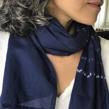 Cargar imagen en el visor de la galería, Shibori Scarf - Jao Brand
