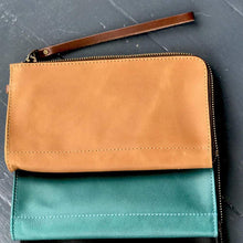 Cargar imagen en el visor de la galería, Wristlet / Travel Wallet - Jao Brand
